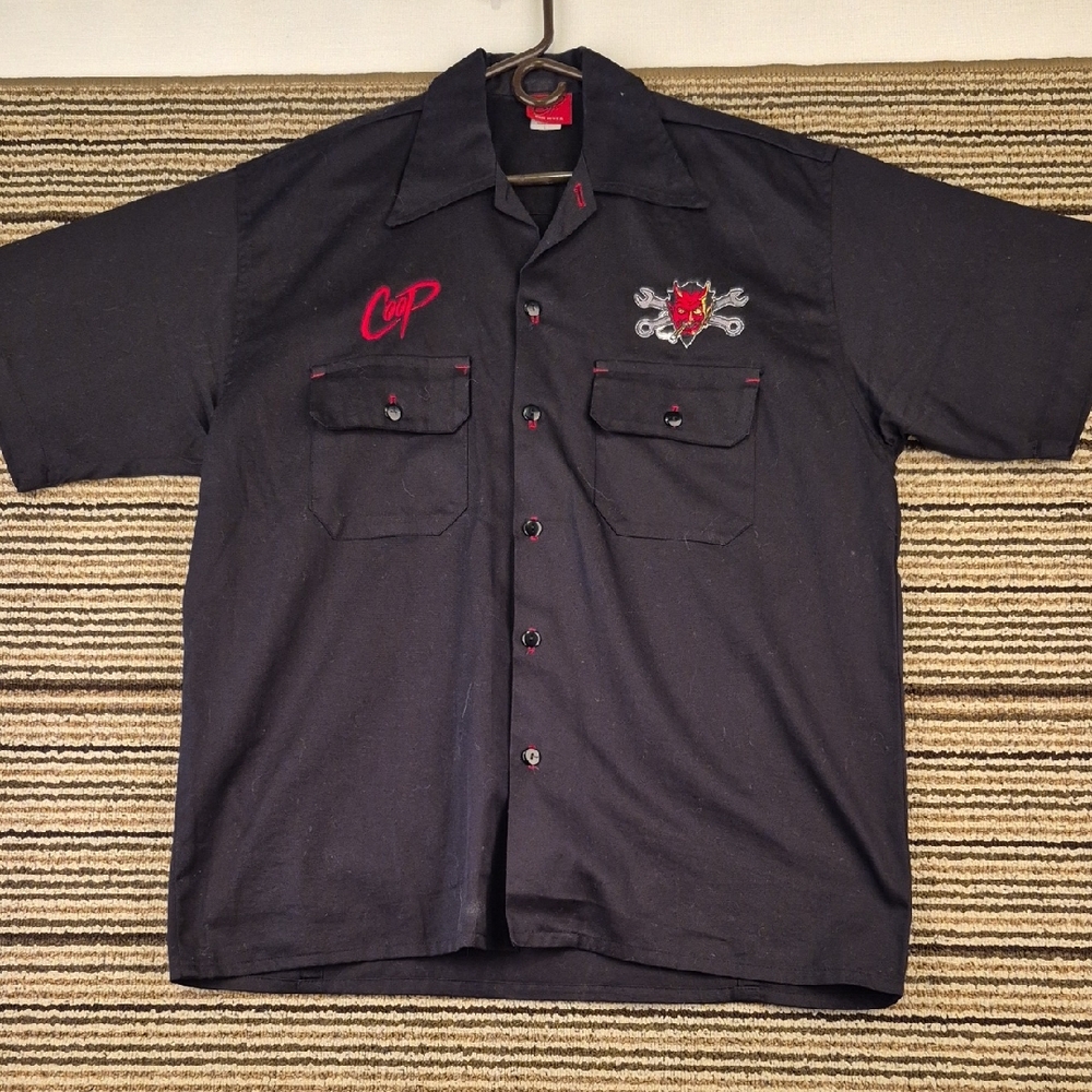 COOP Moto Poster Pop Black Red Devil Embroidered Cotton USA L Short Sleeve Shirt - Picture 2 of 9